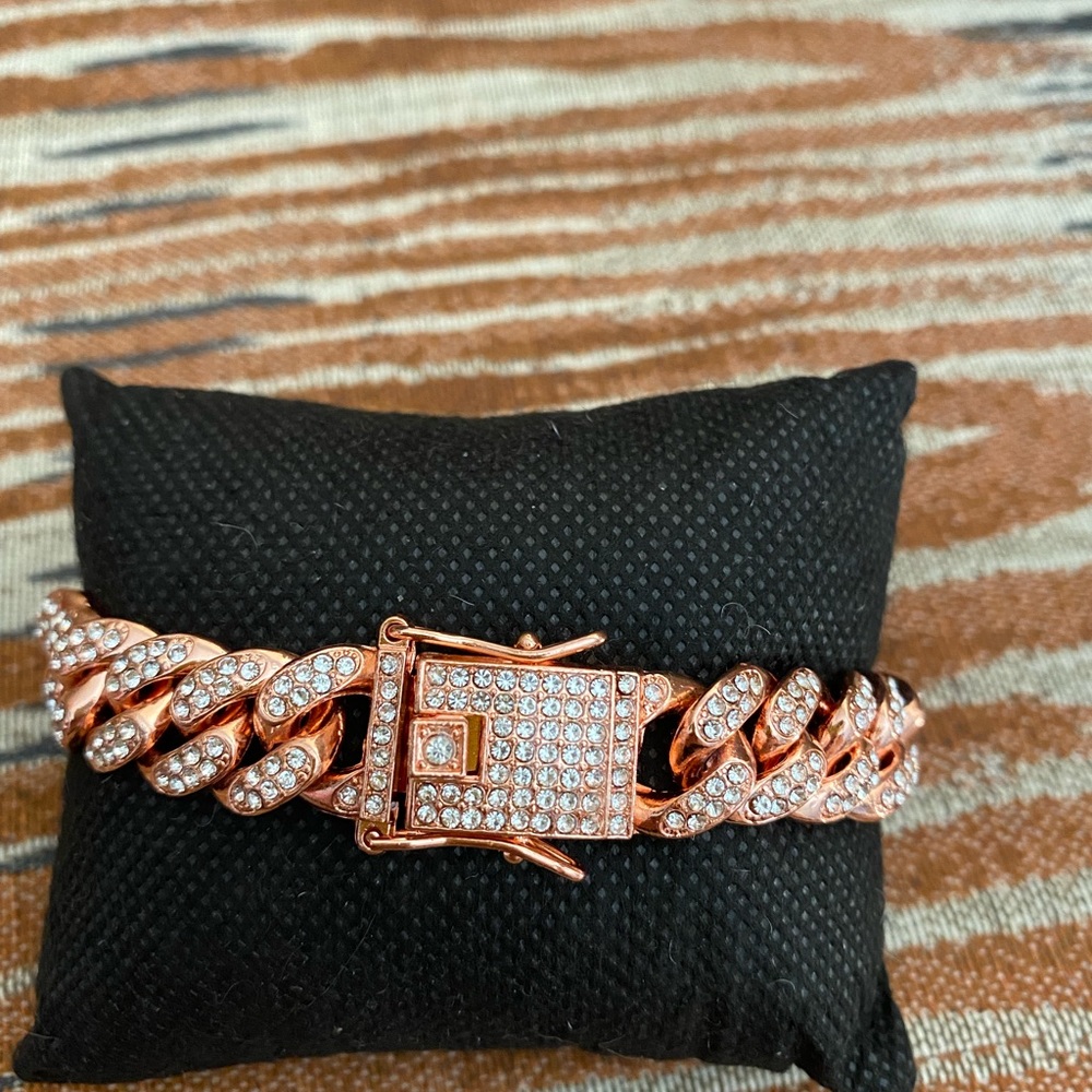 Men's Cuban link Rose Gold Diamond Bracelet - Picture 2 of 4